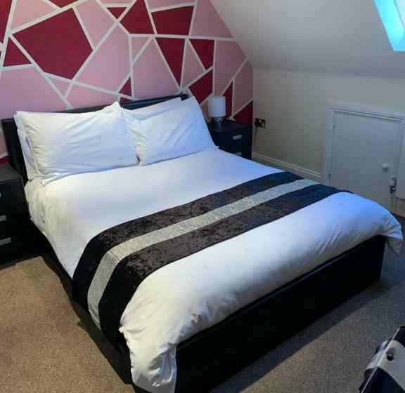 بنسيون Castle House