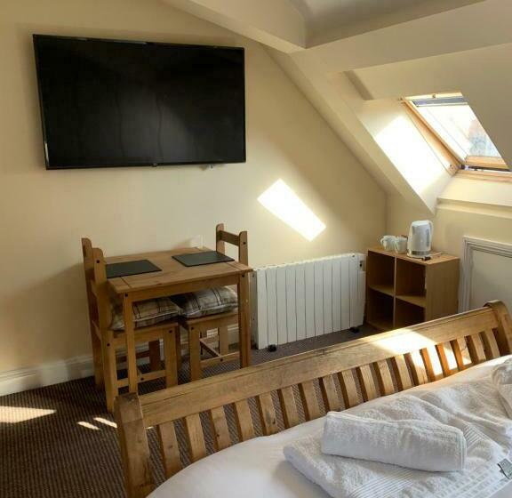 بنسيون Castle House