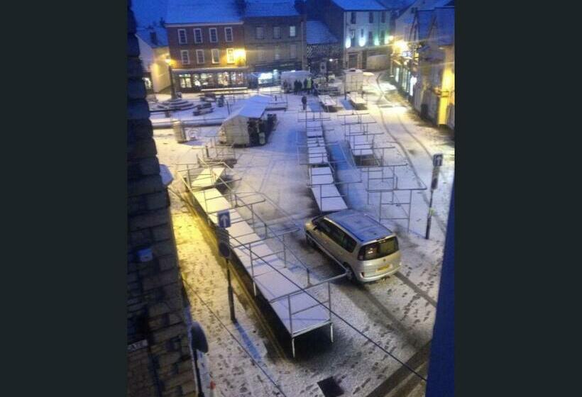 بنسيون Castle House