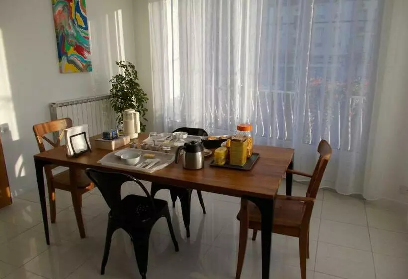 ペンション La Maison Lydia