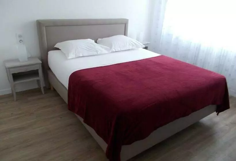 ペンション La Maison Lydia