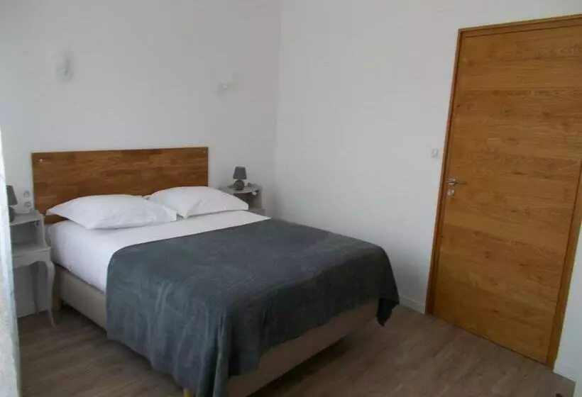 ペンション La Maison Lydia