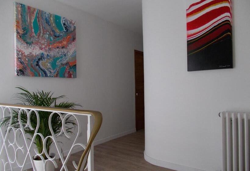 پانسیون La Maison Lydia