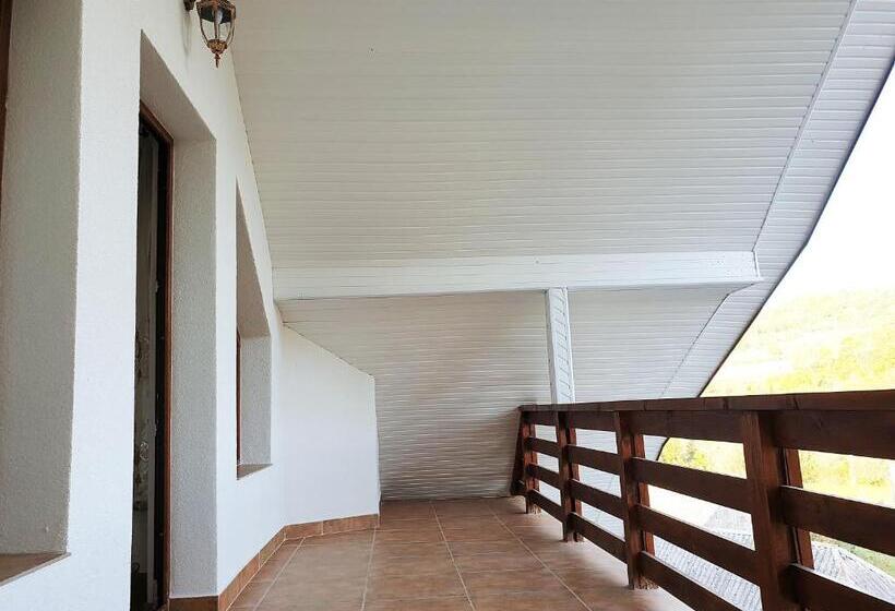 Пансион Popas In Breb