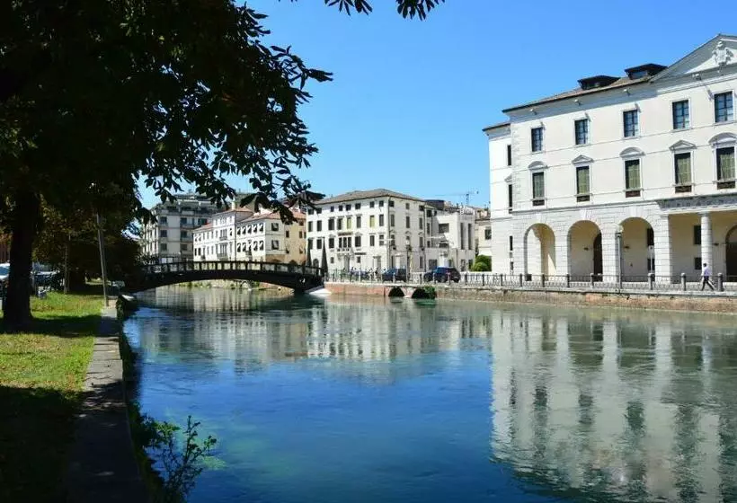 پانسیون Riviera Garibaldi
