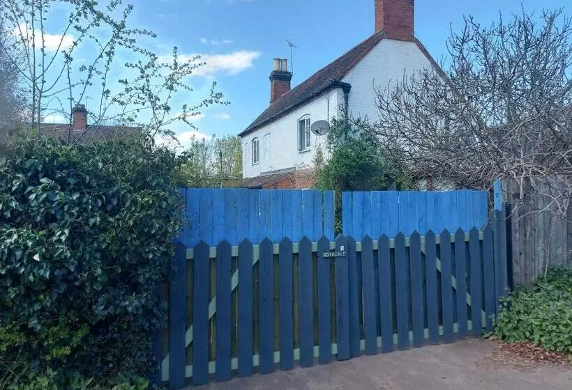 پانسیون Rosedale Cottage