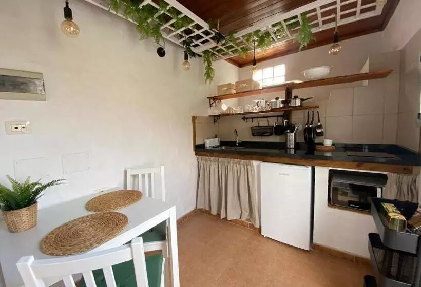 B&b And Apartments El Charco Azul