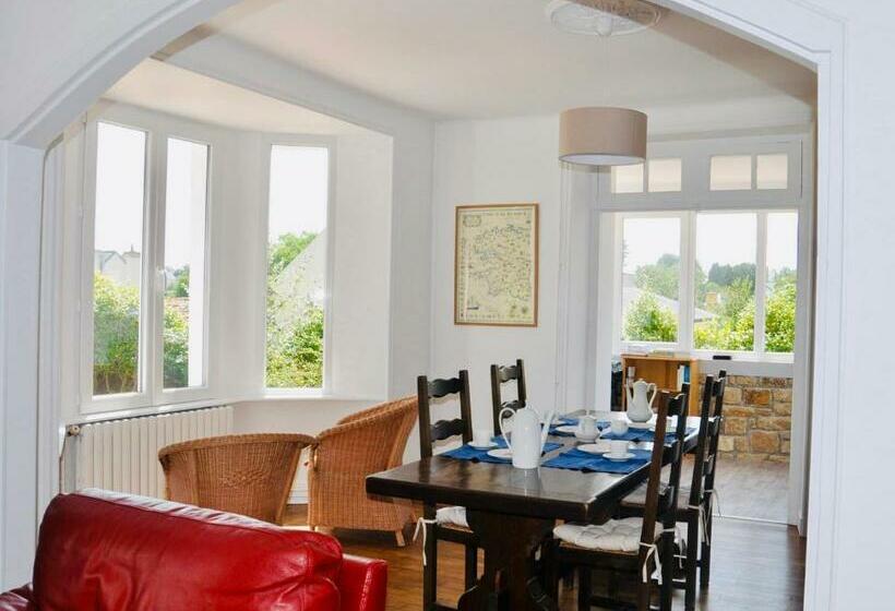 مبيت وإفطار Les Hauts De Kersudal