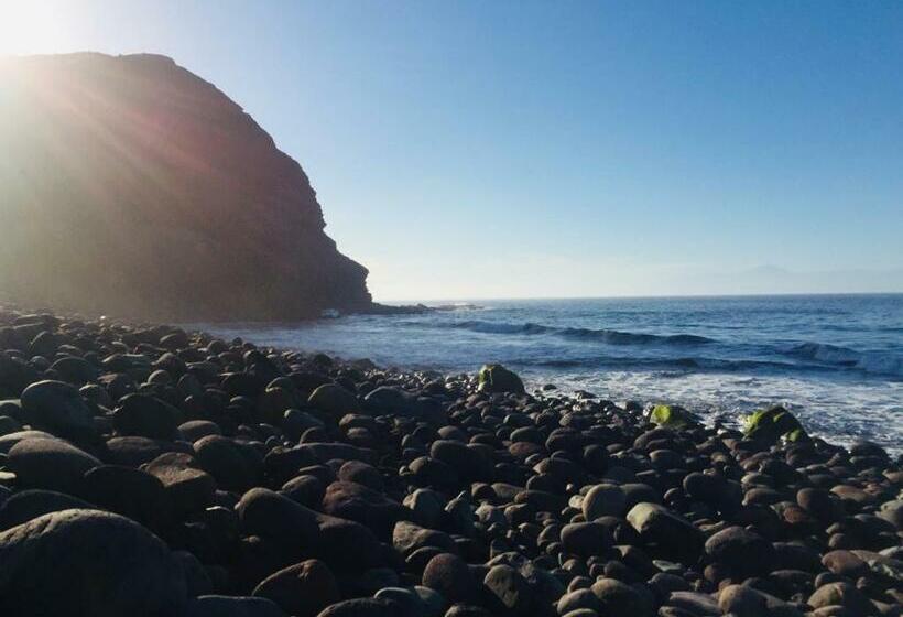 B&b And Apartments El Charco Azul