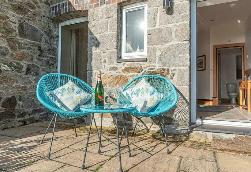 Pensione Coed Y Berclas Guest Room, Wonderful View