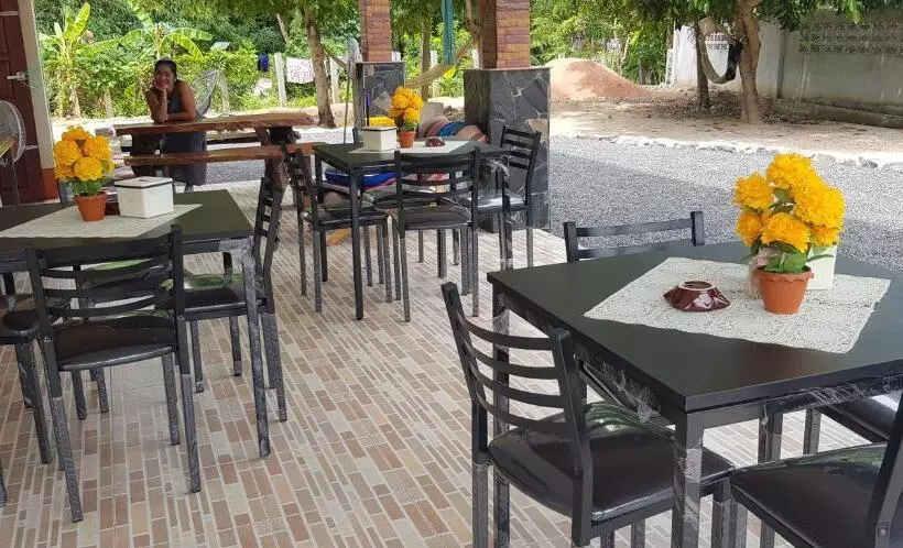 Majatalo Khwahol Guesthouse