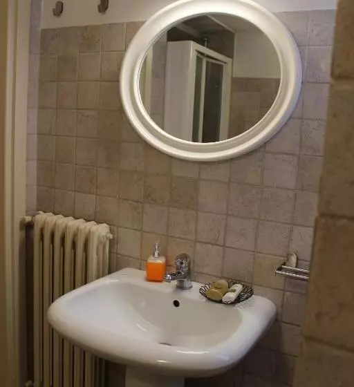تختخواب و صبحانه La Trunera Guest House