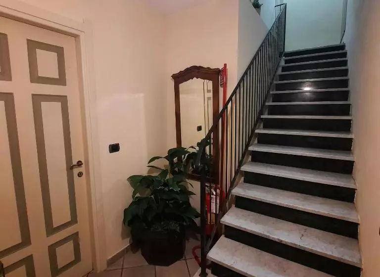 تختخواب و صبحانه La Trunera Guest House