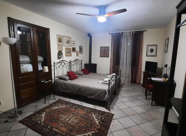 Bed and Breakfast La Trunera Guest House