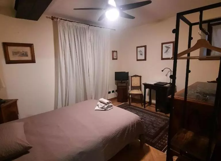 تختخواب و صبحانه La Trunera Guest House