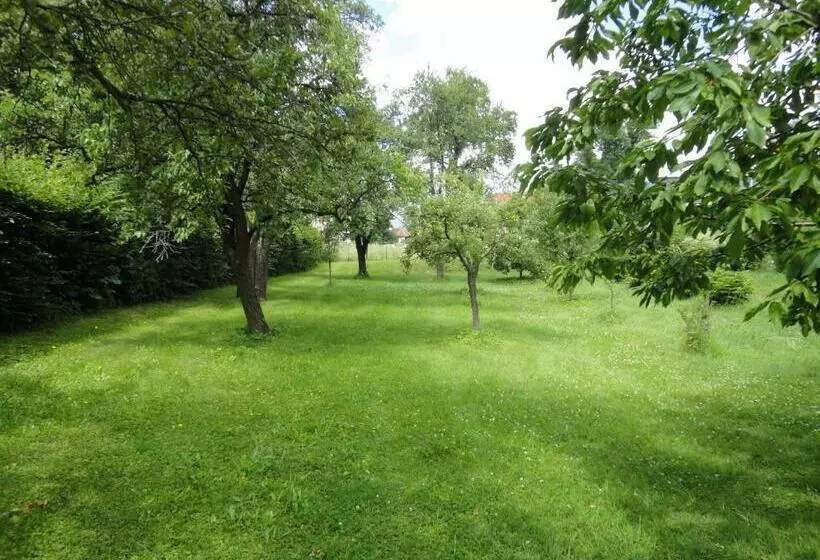 Aamiaismajoitus (B&B) Zeilinger Villa