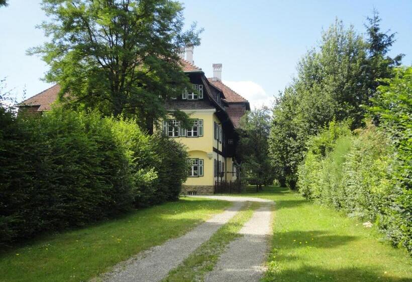 مبيت وإفطار Zeilinger Villa