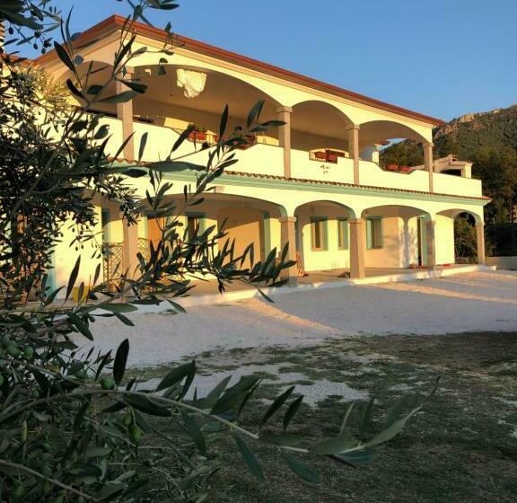 פנסיון Borgo Albador Rooms