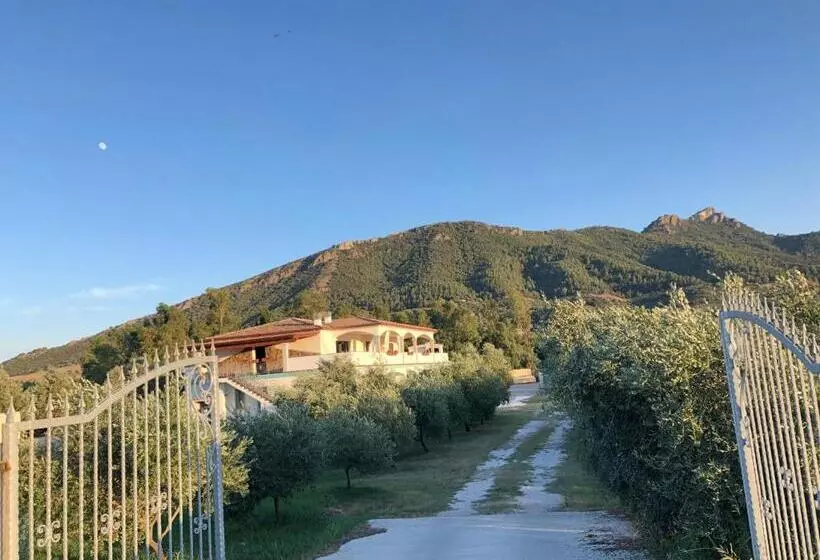 Majatalo Borgo Albador Rooms