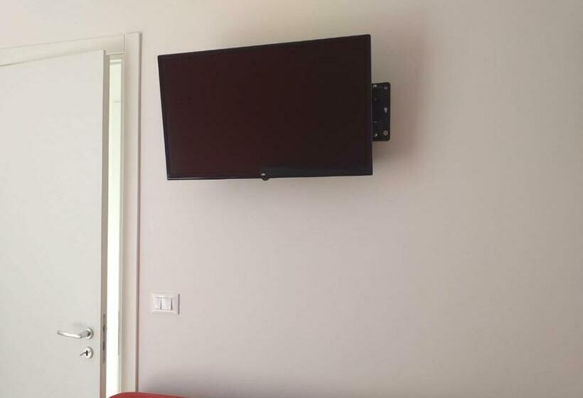 膳宿费 La Bussola