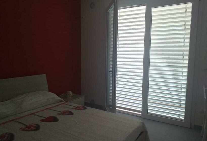 膳宿费 La Bussola