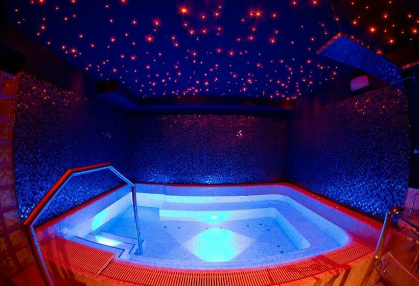 پانسیون New Emotion Room