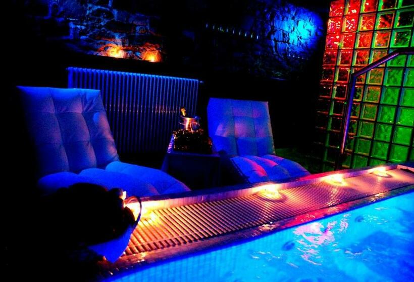 پانسیون New Emotion Room