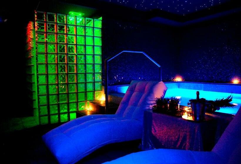 پانسیون New Emotion Room