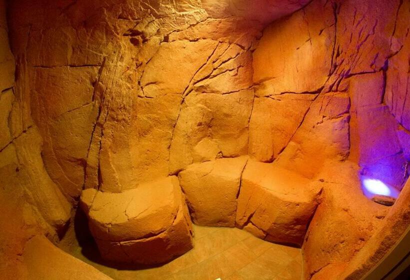 پانسیون New Emotion Room