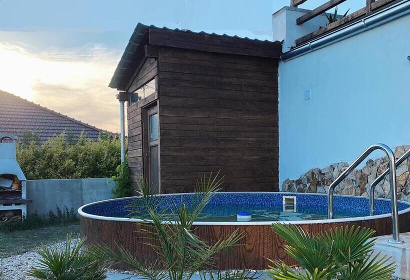 ペンション Penzion Levandule A Palava