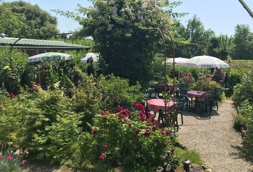 Retkeilymaja Deichschatz