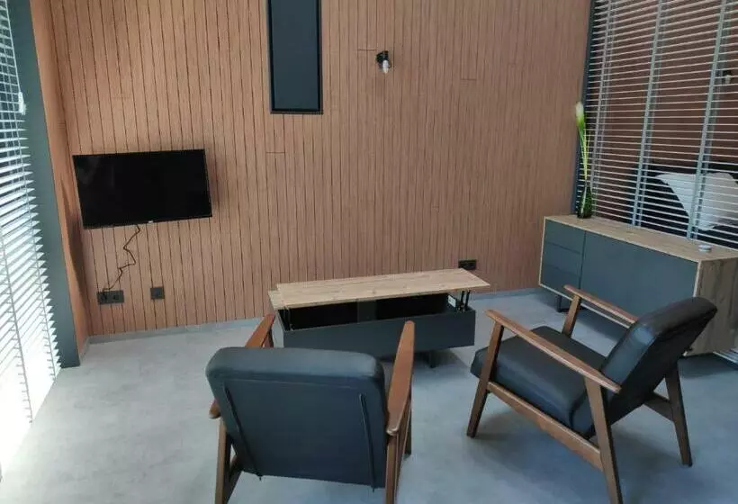 Aamiaismajoitus (B&B) Bij Ons  Niek