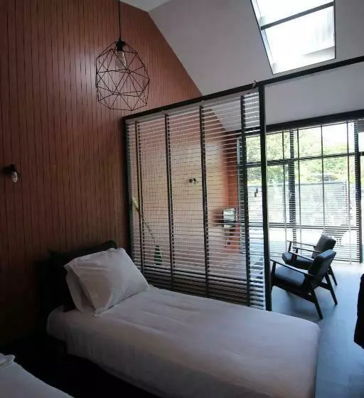 Aamiaismajoitus (B&B) Bij Ons  Niek