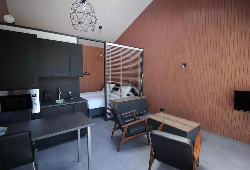 Aamiaismajoitus (B&B) Bij Ons  Niek