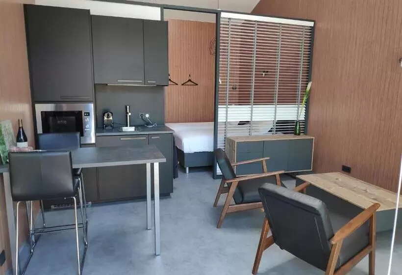 Aamiaismajoitus (B&B) Bij Ons  Niek