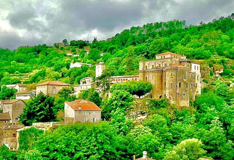 مبيت وإفطار La Mascotte