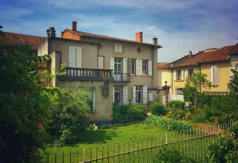 تختخواب و صبحانه La Prévôté