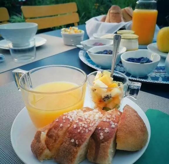 تختخواب و صبحانه La Prévôté