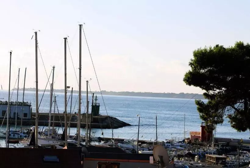 پانسیون Casa Privata Relax Piazza Maria Anania Vico N4