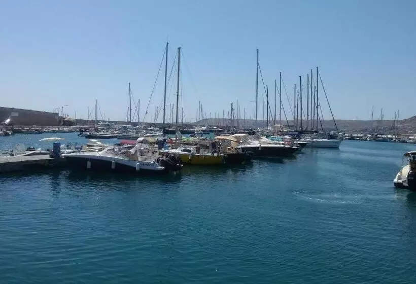 پانسیون Casa Privata Relax Piazza Maria Anania Vico N4