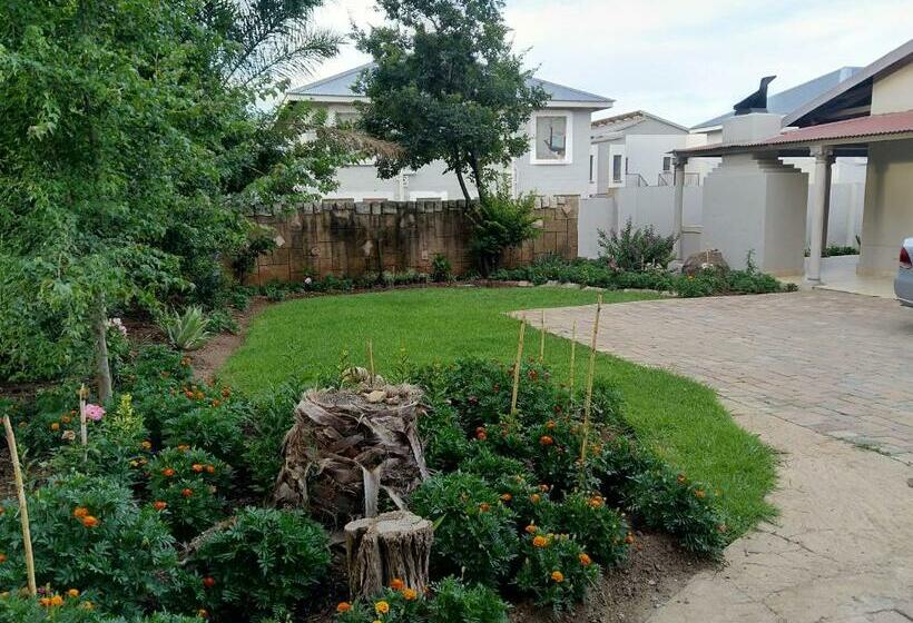 פנסיון Lpm Guests