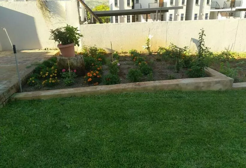 پانسیون Lpm Guests