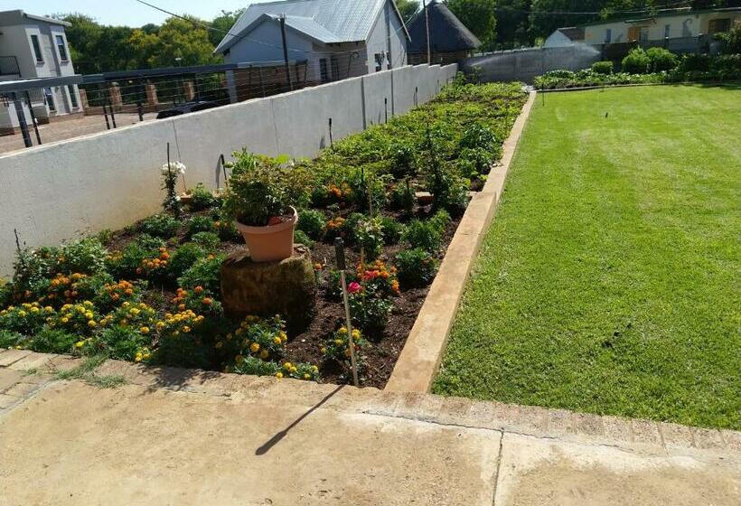 פנסיון Lpm Guests