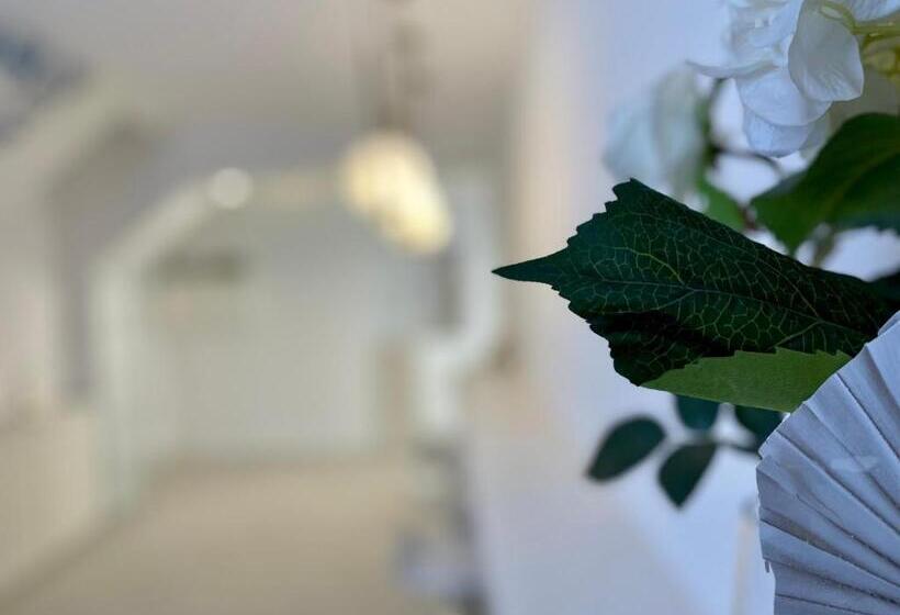 Pension (Hôtel basse catégorie) Mariarosa Suites