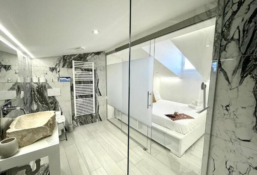 Pension (Hôtel basse catégorie) Mariarosa Suites