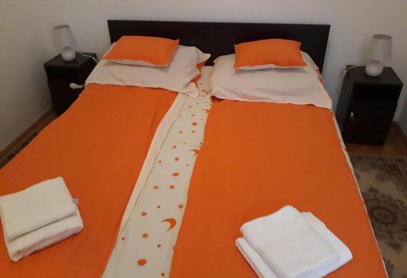 ペンション Piac Utcai Apartman 2