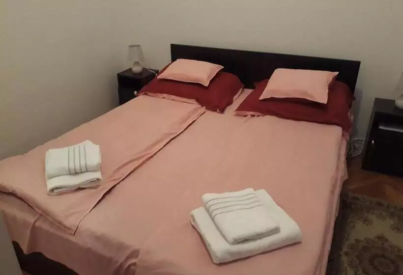 Majatalo Piac Utcai Apartman 2