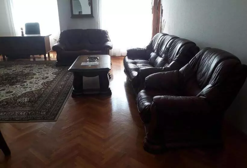 Majatalo Piac Utcai Apartman 2
