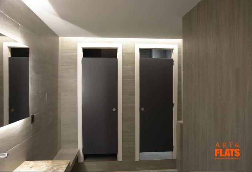 تختخواب و صبحانه Art&flats Hostel