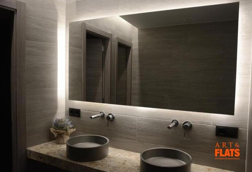 تختخواب و صبحانه Art&flats Hostel